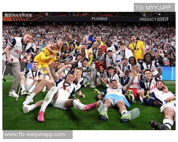 弗兰克呼吁热刺球迷支持维卡里奥不应嘘声相向展现真正的球队精神 弗兰克呼吁热刺球迷支持维卡里奥不应嘘声相向展现真正的球队精神