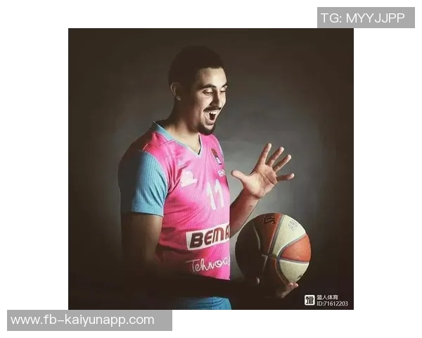 芬奇强调海兰德应展现真实自我他的挡拆与组织能力值得重视